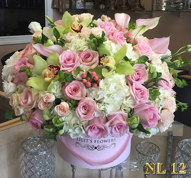 Sympathy Florist Burbank Hollywood Hills Flower Delivery - Funeral Spray with carnations and white stocks. - 
Lilit's Flowers is the premier sympathy online flower shop for the Glendale and the surrounding towns. Order flowers online from Glendale Florist for same day local flower delivery from conveniently located shops in Southern California to send flowers to Glendale, Los Angeles,  Hollywood, Echo Park, Silver Lake, Atwater Village, Burbank, Sherman Oaks, La Cañada, Flintridge, Pasadena, San Marino, Alhambra, Arcadia, Thousand Oaks, Tarzana, Tujunga, La Crescenta,Toluca Lake, Burbank Hollywood Hills and more.

Make sure to share with us your arrangement.
 https://goo.gl/maps/Jgj1JeCetJv - carnations and white stocks - Glendale Florist Funeral Spray with carnations and white stocks