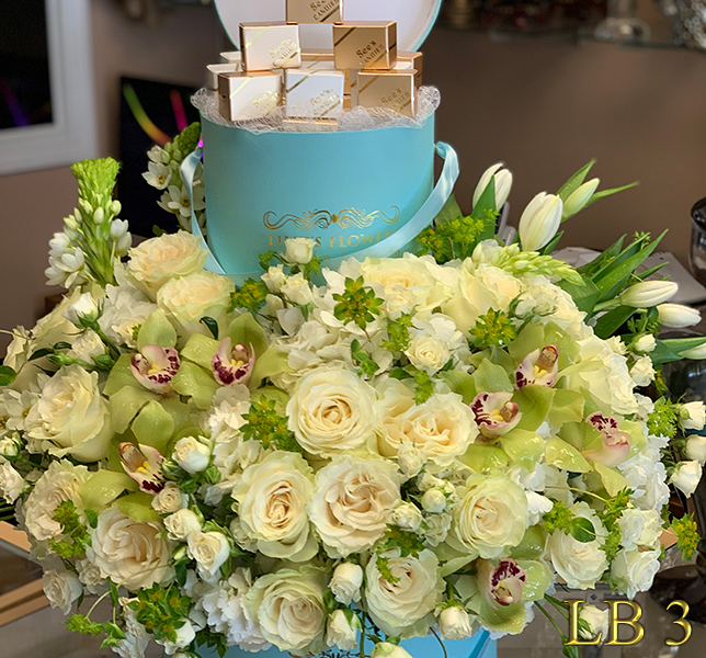 local flowers for New Baby, CA full service florist in La Cresenta wedding florist, flowers new