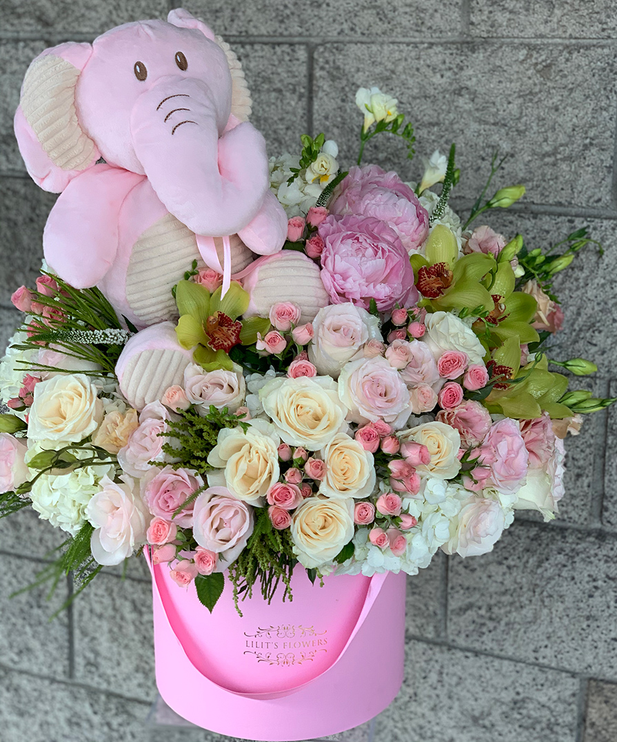 elegant bouquet in the white hat box, pink veronicas, pink spray roses